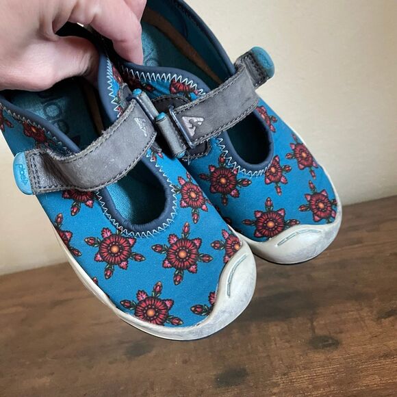 Size 12 / Toddler Girl PLAE Shoes - Picture 4 of 7